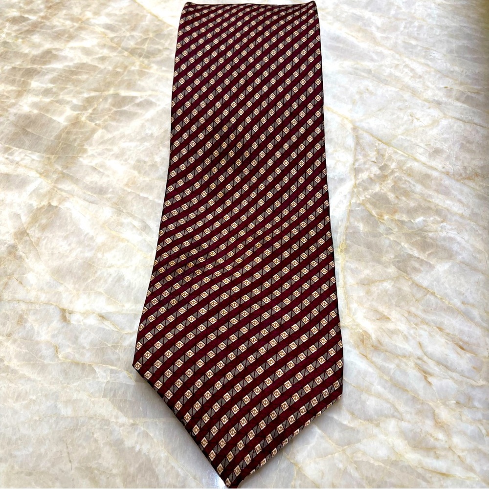 Bill Blass Neo 100% Silk Tie